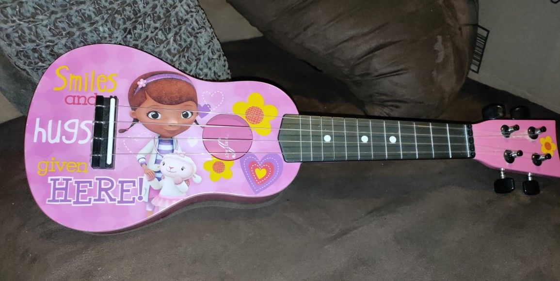 Doc McStuffins Kids Guitar! Hard To Find!