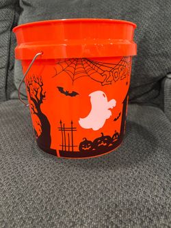 Trick-or-treat bucket