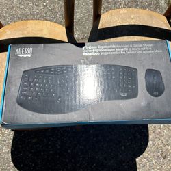 Adesso Ergonomic, Bluetooth Keyboard