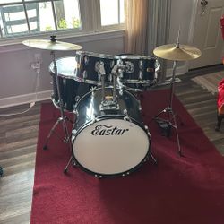 Eastar Drum Set for Adults 22 inch 5 Piece Drum Kit Teen Beginner Drums Set with Pedal Cymbals Stands Stool and Sticks, Mirror Black