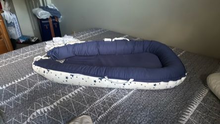 Baby pillow bed