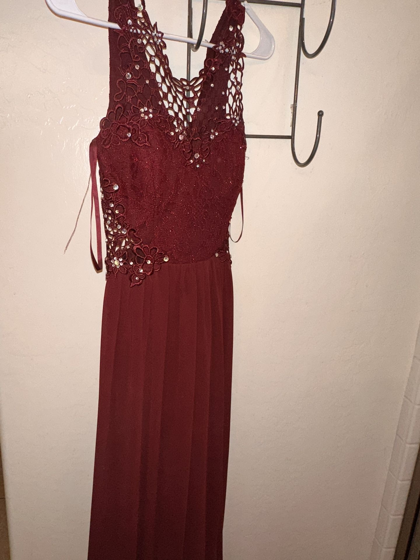 Elegant Burgundy Lace Dress