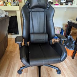 Vertagear SL5000 gaming chair