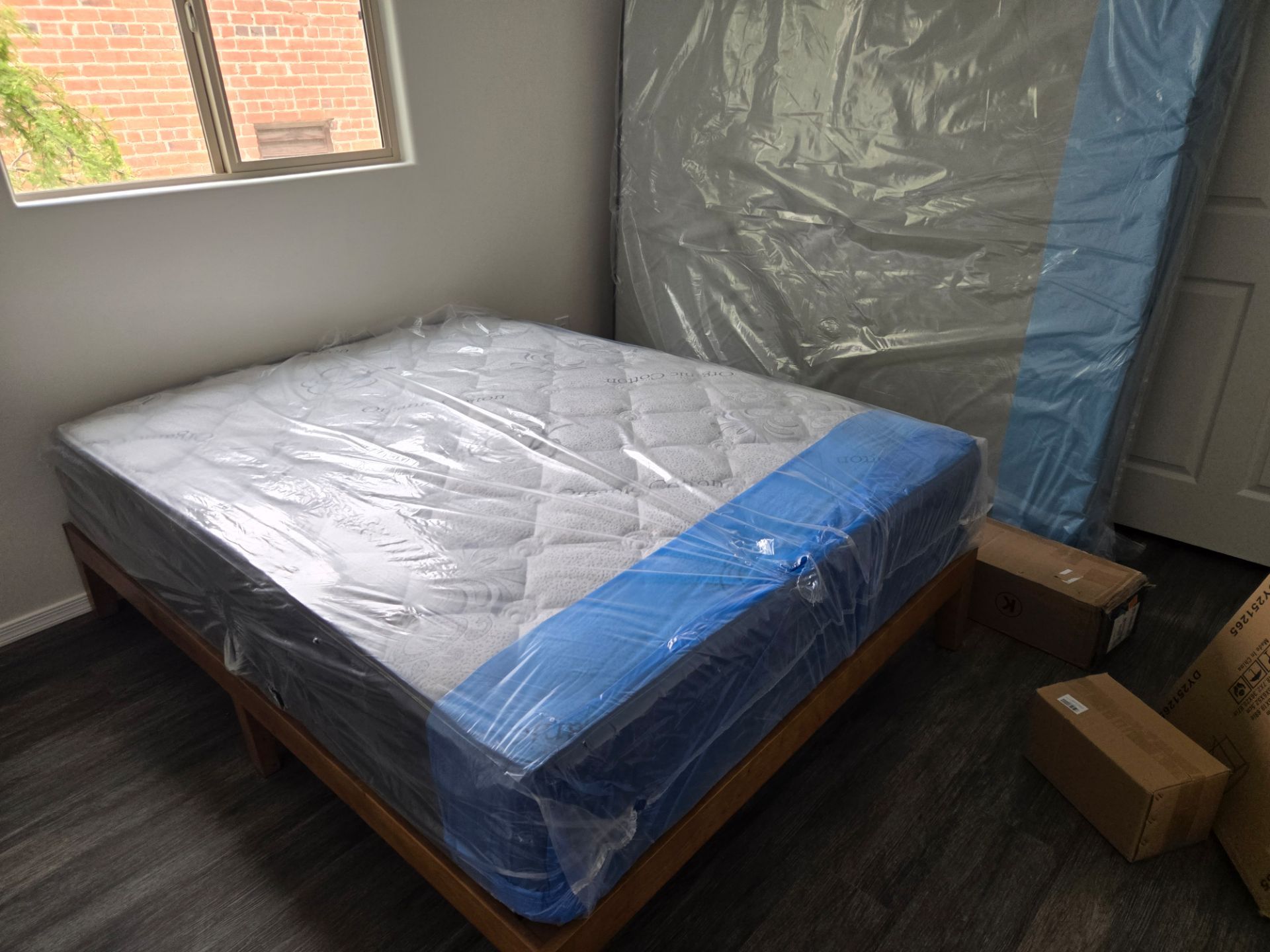 Single Twin Mattress 99 Full Double 159 Queen Bed 179 King 229 California King 229 Frame 69 XL Twin Mattresses All Sizes Available Same Day Delivery