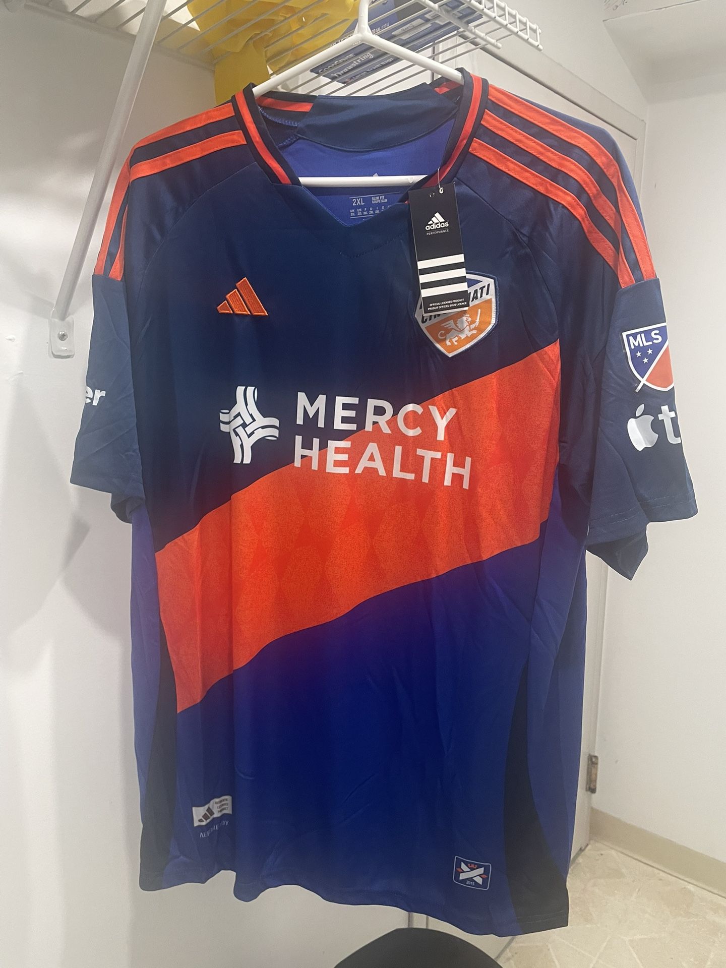 FC Cincinnati Evander and Orellano jerseys size 2xl