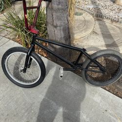 Sombrosa Bmx Bike. 