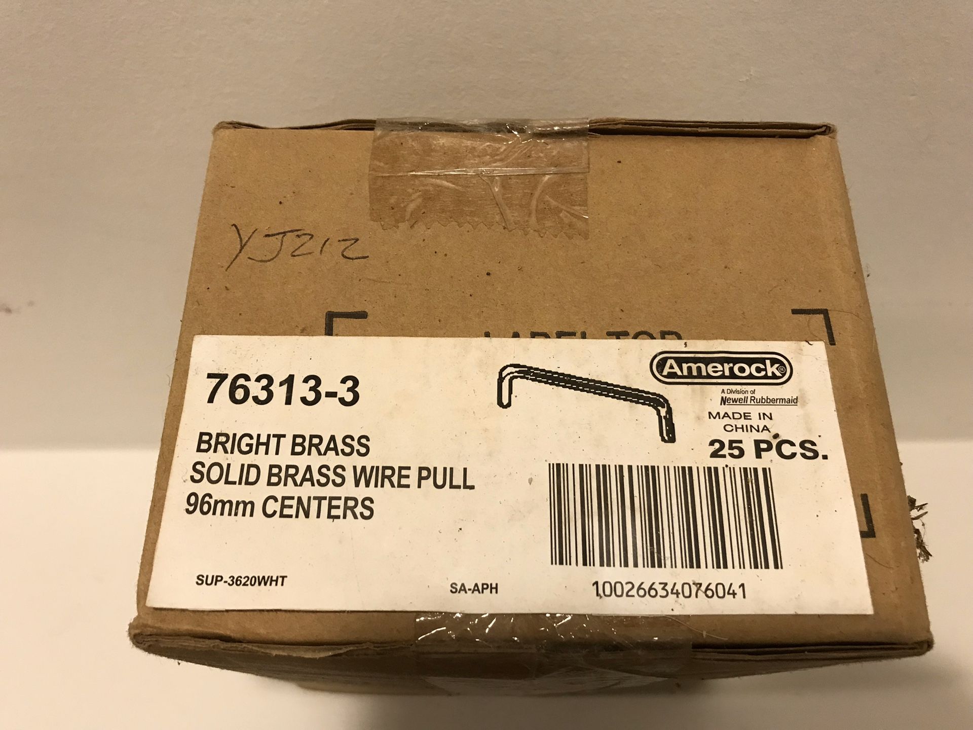 Box of 25 Amerock 76313-3 Bright brass wire poles 96 mm centers