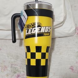 Hot Wheels 40 Oz Tumbler