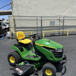 John Deere S140