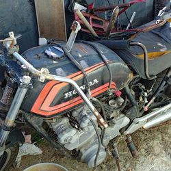 1981 Honda CB750 For Parts Or Repair