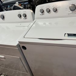 Whirlpool Washer And Dryer Set In White With Warranty. $500 FOR THE SET. (Someone are new and other are semi-used)