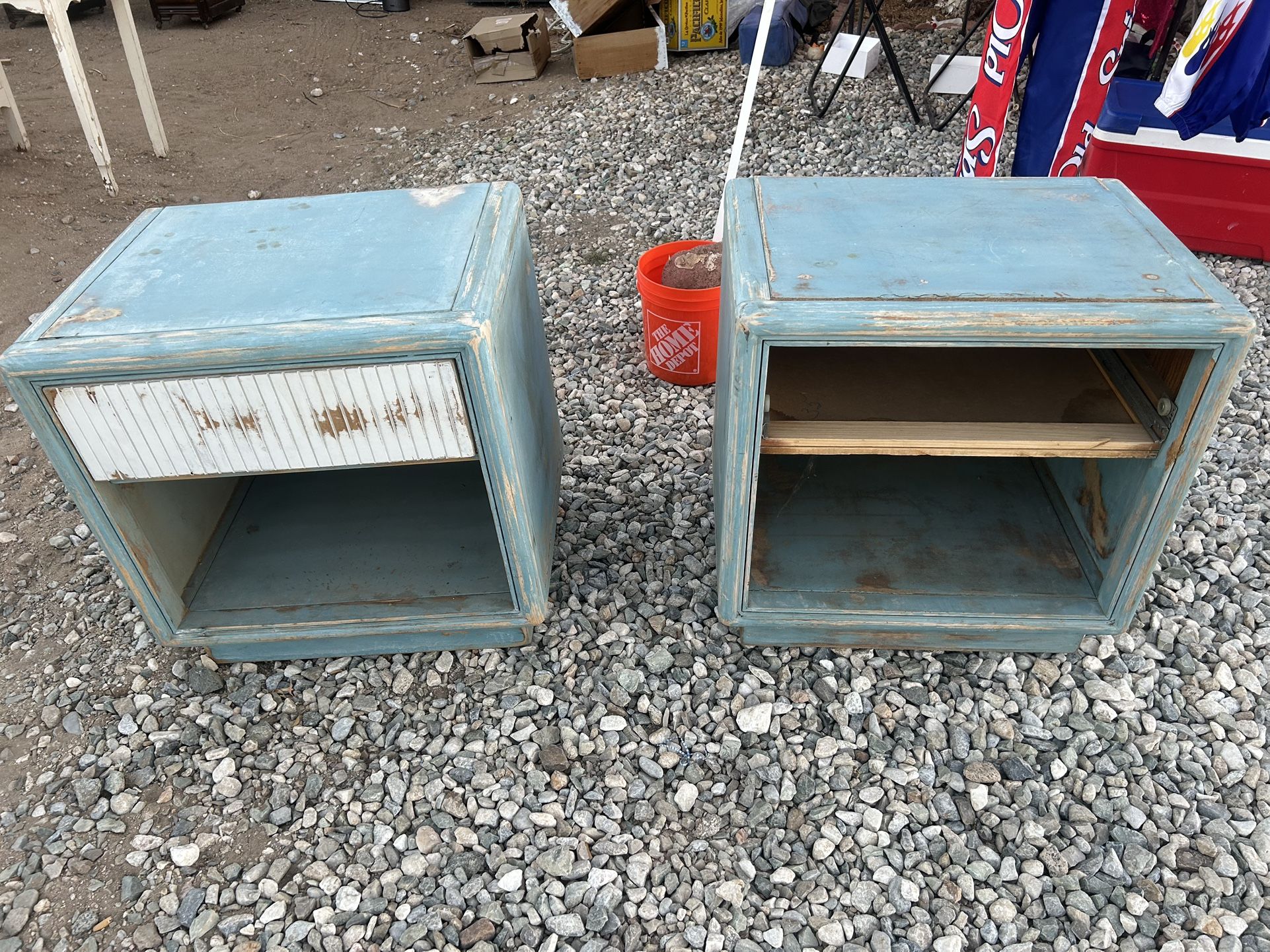 Set of 2 Vintage Drexel End tables