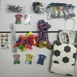 96Pcs Soccer Favors 