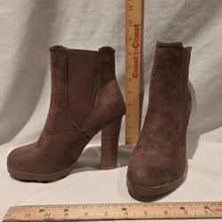 "Charlotte Russe" ankle boots ,brown suede 4" heel NWOT