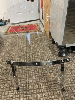 Harley Fatboy 2018-20 windshield open box. Not used.