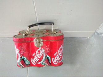 Vintage 6 Can Coca Cola Bottles Tin Holder w/ Handle