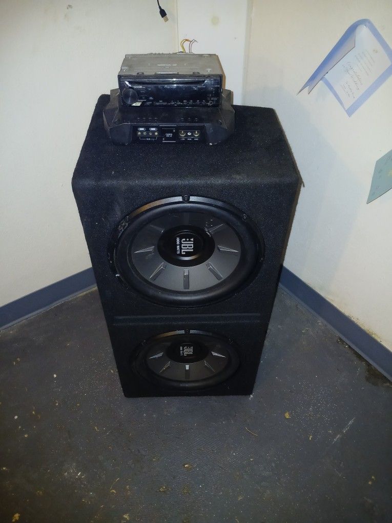 Car audio subs radio and amp