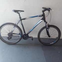BICYCLE GIANT 21 SPEED SIZE 26 BRAND NEW 