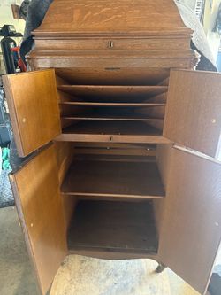 Vintage Victrola Record player