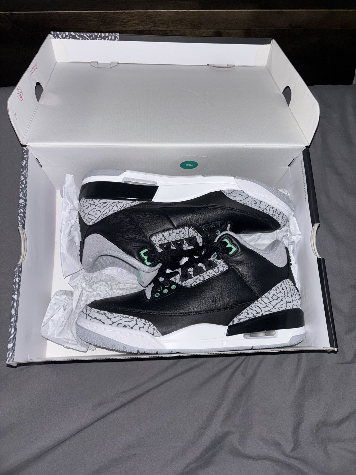 Jordan 3 retro Black/Green Glow wolf Grey