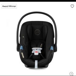 Closed Box. Brand New. CYBEX Car seat. 
