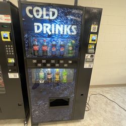 Dixie Narco 501e Drink Vending Machine