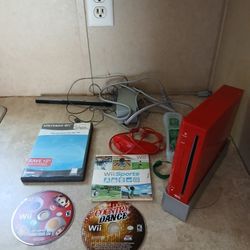 Nintendo Wii & Accessories 