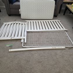 Crib with mattress for free