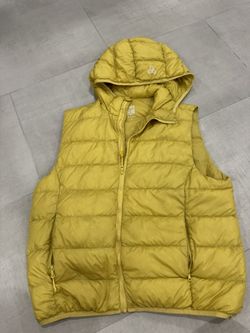 * SALE AS IS* ARITZIA PUFFER VEST