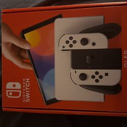 Nintendo switch OLED (white)