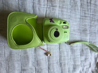 Fujifilm Instax Mini 9 Lime Green Instant Film Camera  working