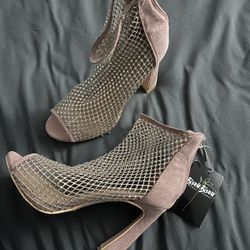 Bisou Bisou Pink With Diamond Heels