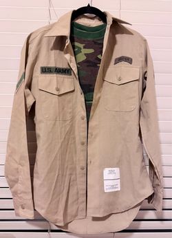 Costume U.S. Army Khaki Military Shirt with Patches Size 14x33 & Camouflage T-Shirt Size S