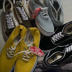 BRAND NEW VANS / Bundle Of 4