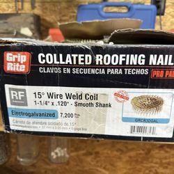 Roofing Gun With Nails