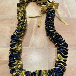 Graduation Ribbon Lei