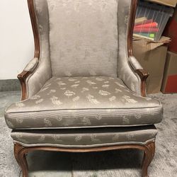 Traditional style wingback chair 