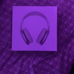Apple Headphones Pro Max- Silver, Brand New Normally  $550