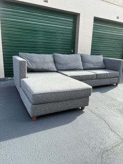 Mid-Century Modern Couch 🛻 Delivery Available🛻