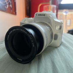 WHITE CANON EOS 250D DSLR CAMERA