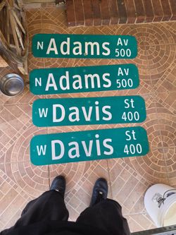 STREET SIGNS!