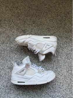 Jordan 4 pure moneys size 9.5