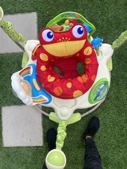 Fisher-Price Baby Bouncer Rainforest Jumperoo Activity Center with Music  Lights Sounds and Developmental Toys