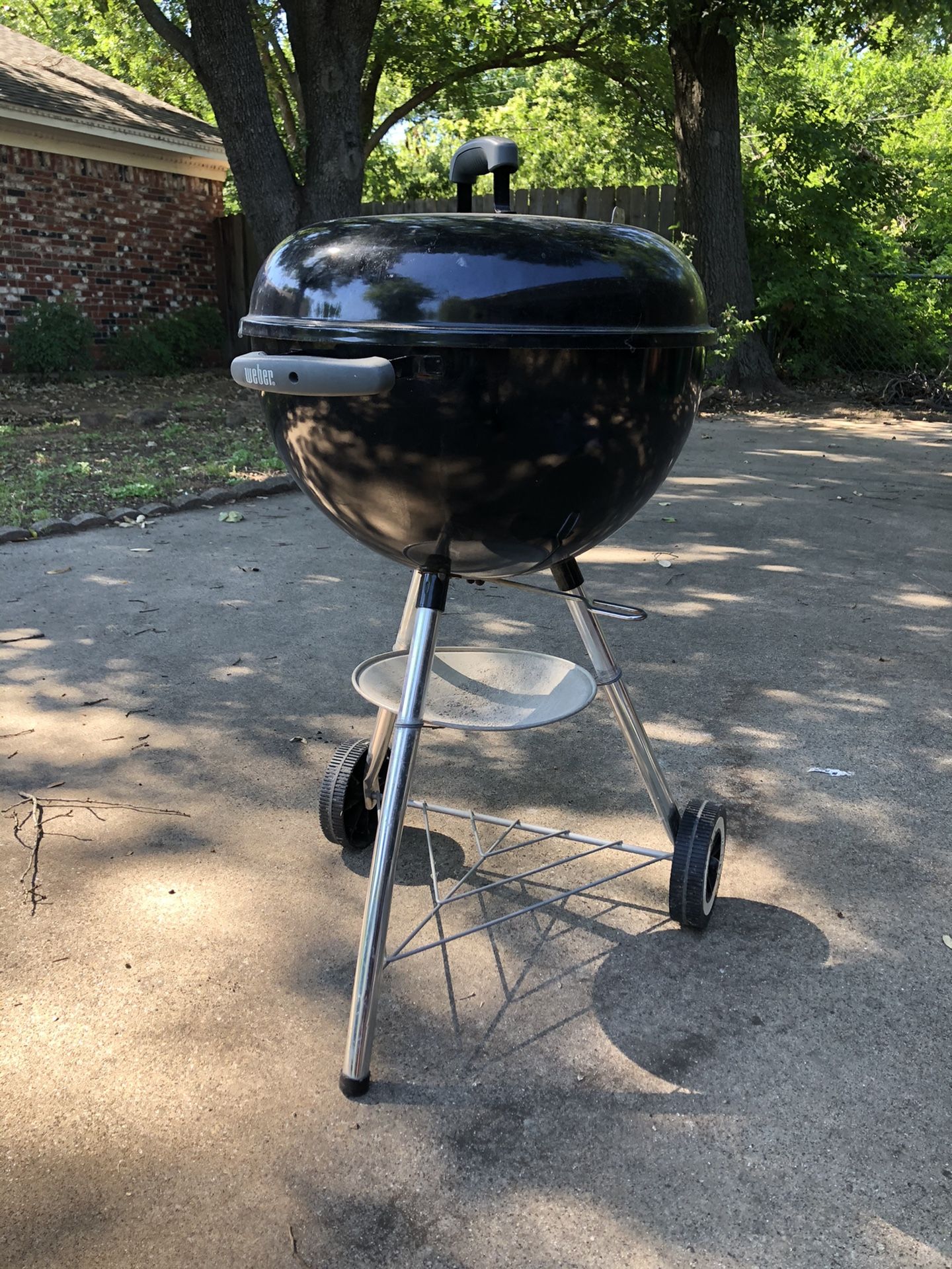 Weber Charcoal Grill - 18”