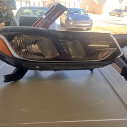 OEM Chevrolet Trax PASSENGER side headlight 17-22
