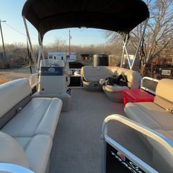 2025 Pontoon 16ft Suntracker party barge deluxe