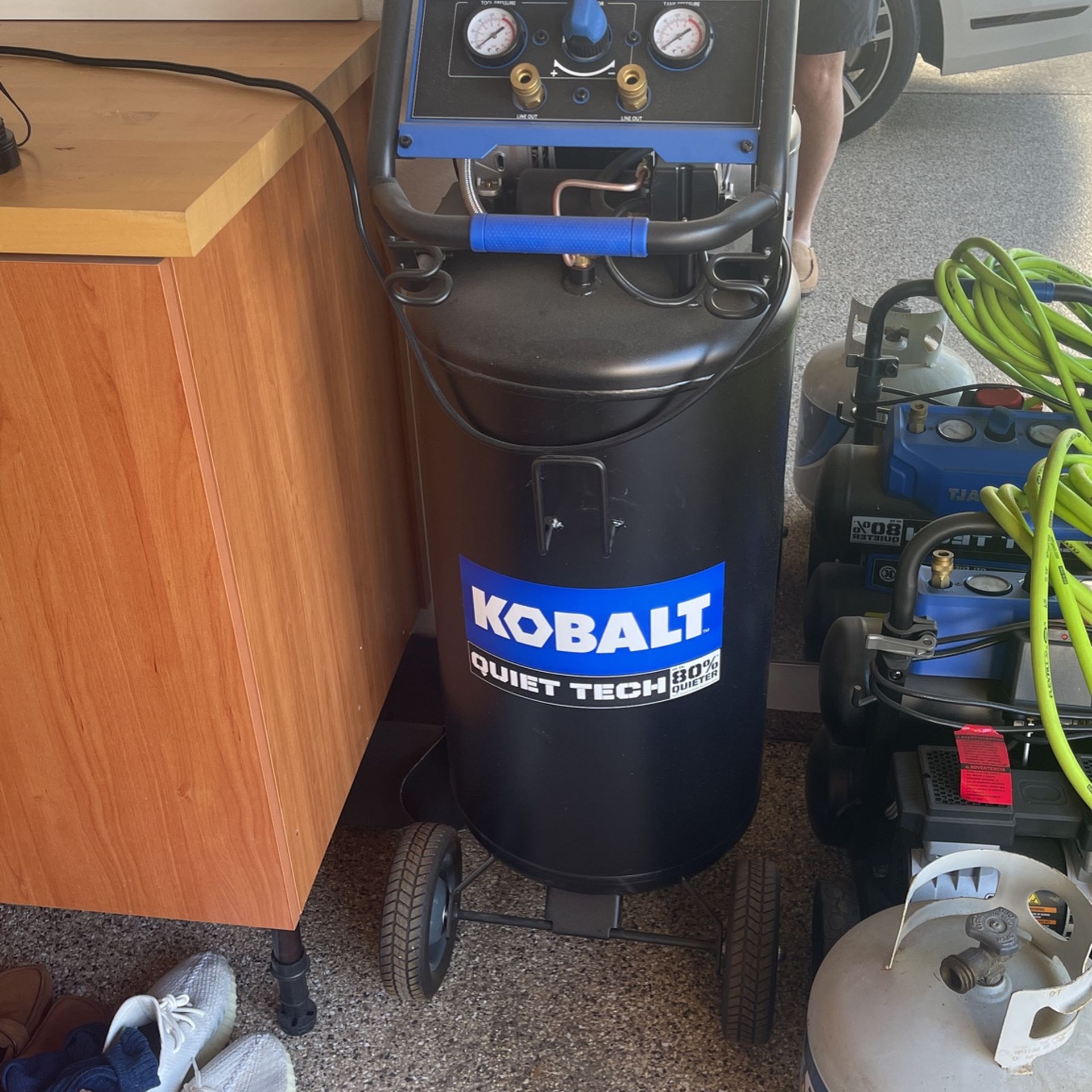 Kobalt 26 Gallon Air Compressor Like New