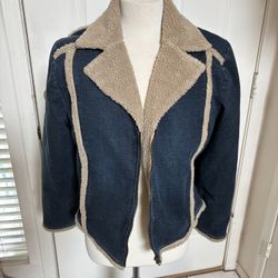 A.M.i. Women’s Jacket Size Large