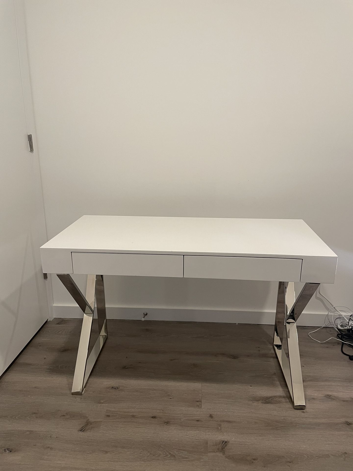 White Desk With Chrome Legs