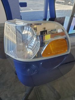 Volvo C70 S70 V70 Left Front Turn Signal "Clear" Lense. Part Number (contact info removed)